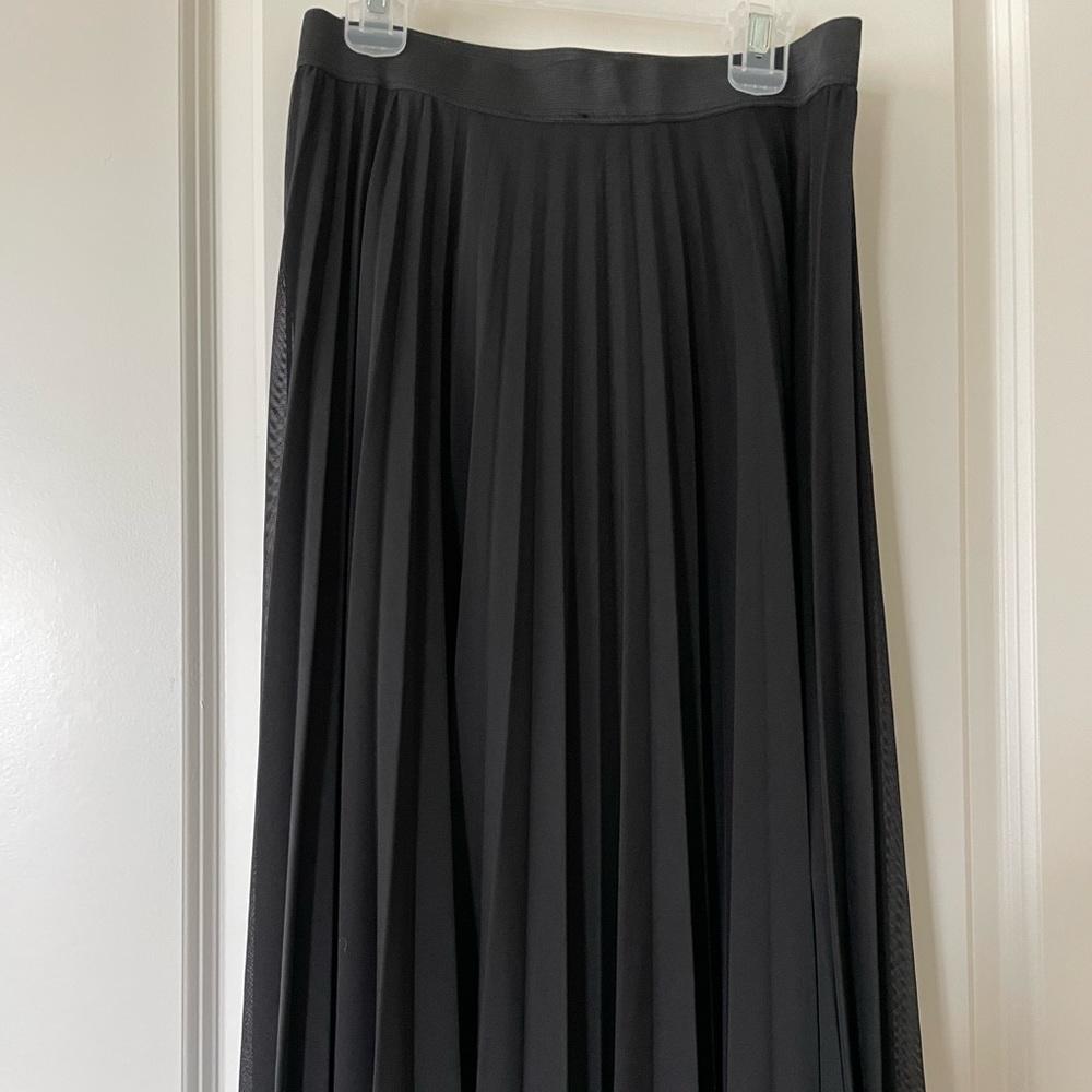 Pleated Black Mid Length Flare Skirt
